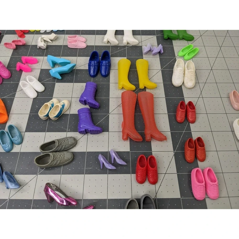 Fashion Doll Large Lot of Shoes Boots Doll‎ Male Female